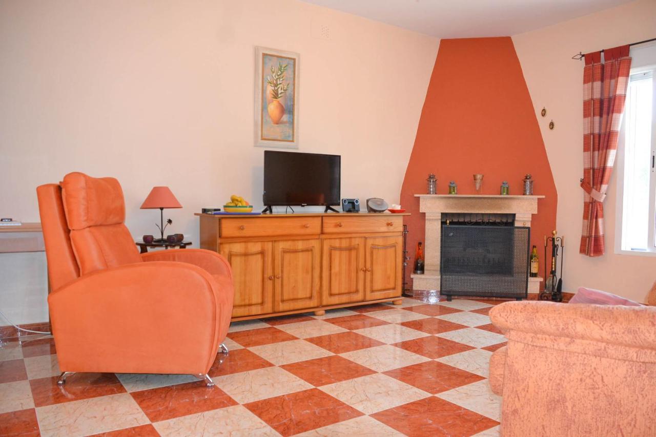 Traumhaus Fuer 6 Personen Mit Spektakulaerem Privaten Pool Und Schoenem Ausblick In Die Natur Hozanejos ภายนอก รูปภาพ